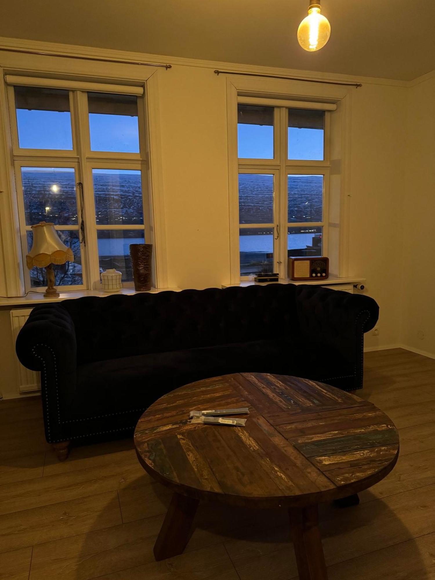 Hoepfner And Tulinius Historical Houses อาคูเรย์รี ภายนอก รูปภาพ